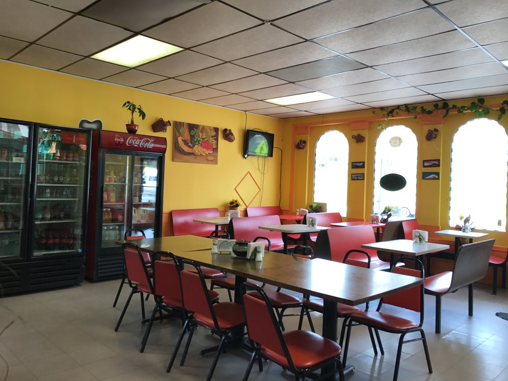 Loncheria & Panaderia Doña Tere