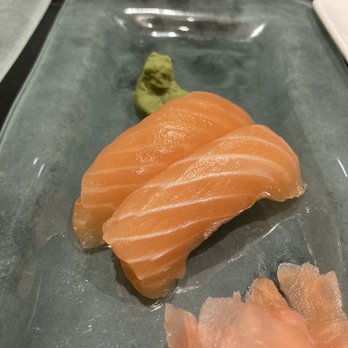 Kimonos - Fresh Salmon - Sushi Bars Near Me - Lake Buena Vista, Florida