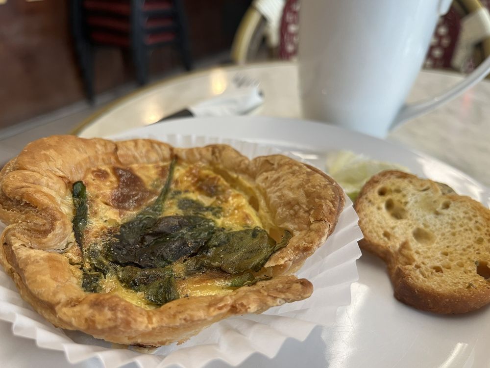 Cafe de Paris Bakery Image