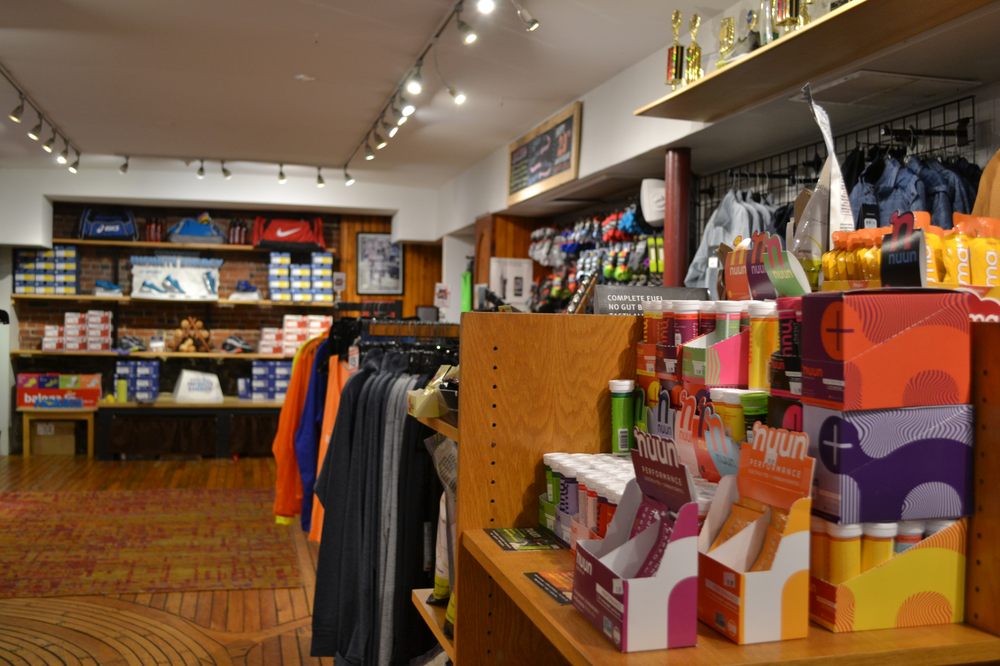 RUNNER’S ALLEY Updated August 2024 11 Photos & 48 Reviews 104