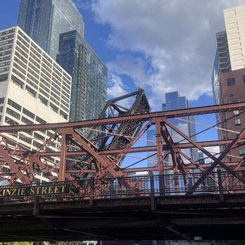 Shoreline Sightseeing - Ask Spence the guided tour his story about this bridge. - Architectural Tours Near Me - Chicago, Illinois Shoreline Sightseeing - Ask Spence the guided tour his story about this bridge. - Architectural Tours Near Me - Chicago, Illinois