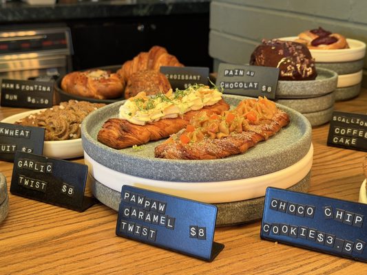 Milli by Metric by null