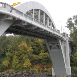 Oregon City / West Linn Arch Bridge - This is what it looks like now - very pretty and not very functional.