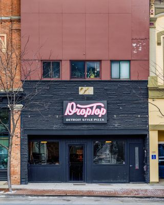 DropTop Pizza by null