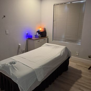 Cloud Nine Massage - Massage Near Me - San Diego, California