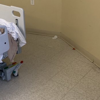 Cornerstone Specialty Hospitals Bellaire - They do not clean!!!! They are horrible horrible worse hospital ever!!! I will take this to serious matters - Hospitals Near Me - Houston, Texas