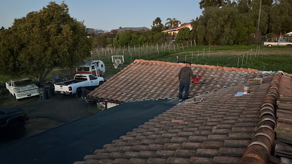 Slide of A&G New Generation Roofing