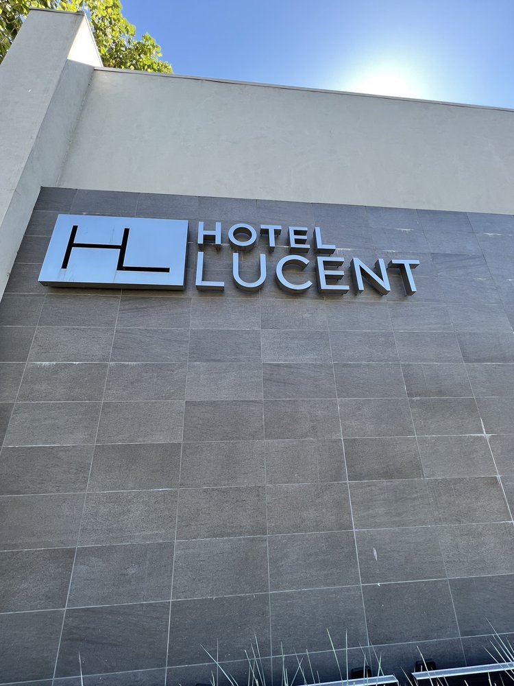 Hotel Lucent
