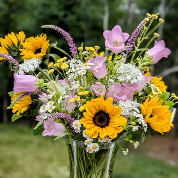 Flowers + Herb Florals - Florists Near Me - Brunswick, Maine Flowers + Herb Florals - Florists Near Me - Brunswick, Maine