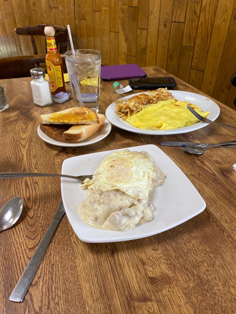 ROADHOUSE GRILL Updated August 2024 4570 US Hwy 45, Watersmeet