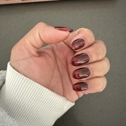 Left hand: the thumb nail had fallen off the day yesterday & I went back to fix the same day. Left hand: the thumb nail had fallen off the day yesterday & I went back to fix the same day.