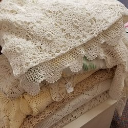 The Pack Rat Antiques - Vinatge coverlets.  Score!!!