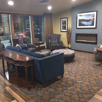 Comfort Inn & Suites - Hotels Near Me - Ashland, Oregon Comfort Inn & Suites - Hotels Near Me - Ashland, Oregon