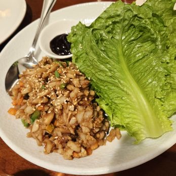 Chef Burma - Lettuce wraps with chicken - Burmese Near Me - Sacramento, California Chef Burma - Lettuce wraps with chicken - Burmese Near Me - Sacramento, California