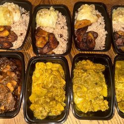 Slow Grind Kitchen - Oxtail and curry chicken orders