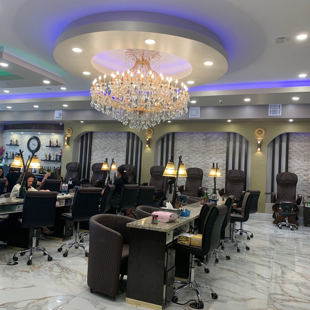 Vinci Nail Spa - Nail tech stations - Nail Salons Near Me - High Point, North Carolina Vinci Nail Spa - Nail tech stations - Nail Salons Near Me - High Point, North Carolina
