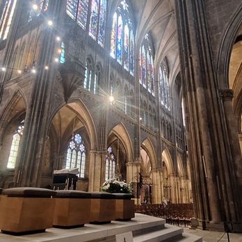 Cathédrale Saint-Étienne - Churches Near Me - Metz, 57