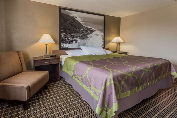 Super 8 by Wyndham Corvallis by null