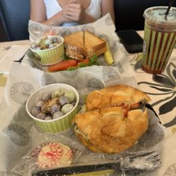 Croissant combo 1 side