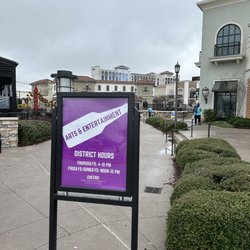 Fat Tuesday - Bridge Street Town Centre - Walk around with your drink during these hours