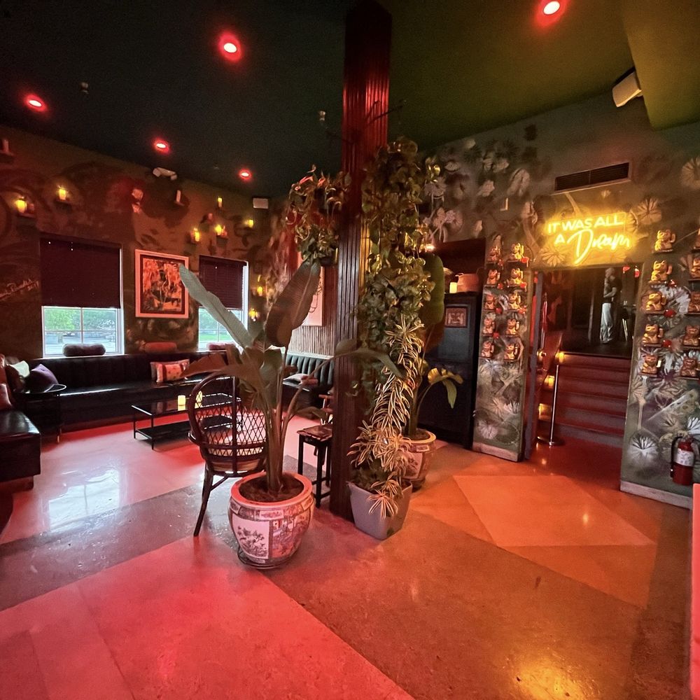 Phuc Yea - Lobby - Vietnamese Near Me - Miami, Florida