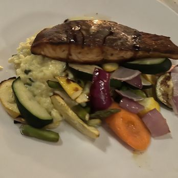 D'Agnese's Italian Restaurant - Blackened salmon - Bars Near Me - Broadview Heights, Ohio