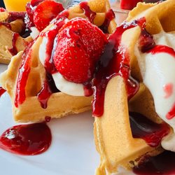 Waffles with fresh strawberries