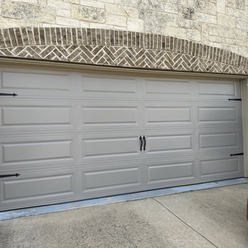 Combat Garage Doors - Garage Door Services Near Me - Sachse, Texas