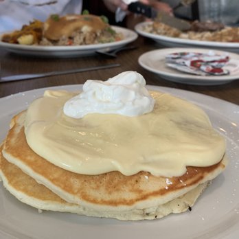 Moke's Bread & Breakfast - Lilikoi Pancakes - Breakfast & Brunch Near Me - Kailua, Hawaii