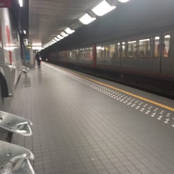 Métro Sainte-Catherine