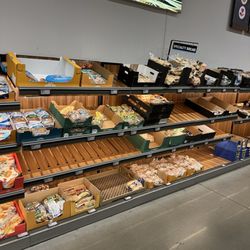 ALDI - Unstocked bakery section