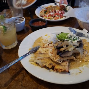 La Vida Catrina - Pollo Serrano (add mushrooms and onions) - Mexican Near Me - Salem, Oregon La Vida Catrina - Pollo Serrano (add mushrooms and onions) - Mexican Near Me - Salem, Oregon