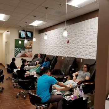 Perfect Nails III - Perfect Nails use a new liner in their brand new pedicure spa chairs. Very sanitized! - Nail Salons Near Me - Alexandria, Virginia Perfect Nails III - Perfect Nails use a new liner in their brand new pedicure spa chairs. Very sanitized! - Nail Salons Near Me - Alexandria, Virginia
