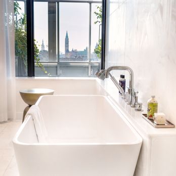 Andaz Ottawa Byward Market - Hotels Near Me - Ottawa, Ontario