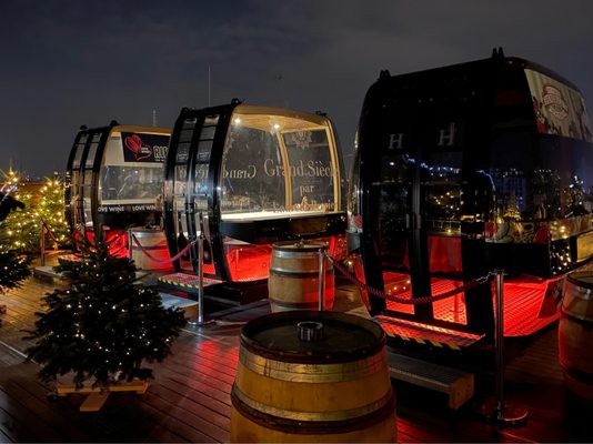 Atmosphere Rooftop Bar by null