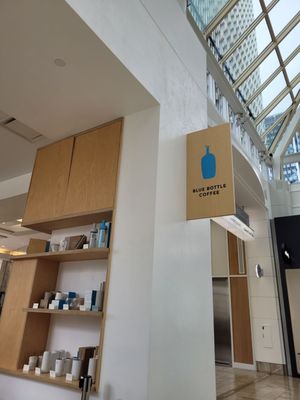 Blue Bottle Coffee by null