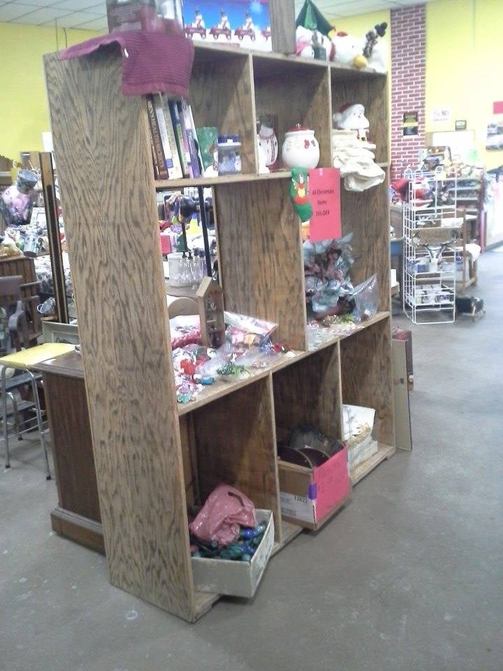 TANA’S ODDS N ENDS & PRODUCE Updated October 2024 26 Photos 112 S