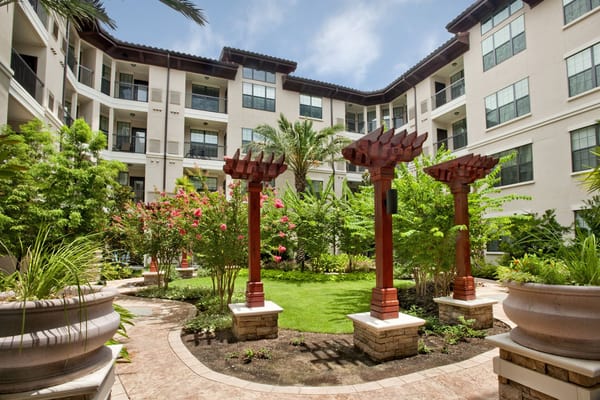 The Circle At Hermann Park Amalfi Apartments 115 Photos 58 Reviews Apartments 3 Hermann Museum Cir Houston Tx United States Phone Number