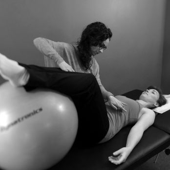 River Forest Health & Wellness - Teaching proper abdominal breathing to help with low back pain - Chiropractors Near Me - River Forest, Illinois River Forest Health & Wellness - Teaching proper abdominal breathing to help with low back pain - Chiropractors Near Me - River Forest, Illinois