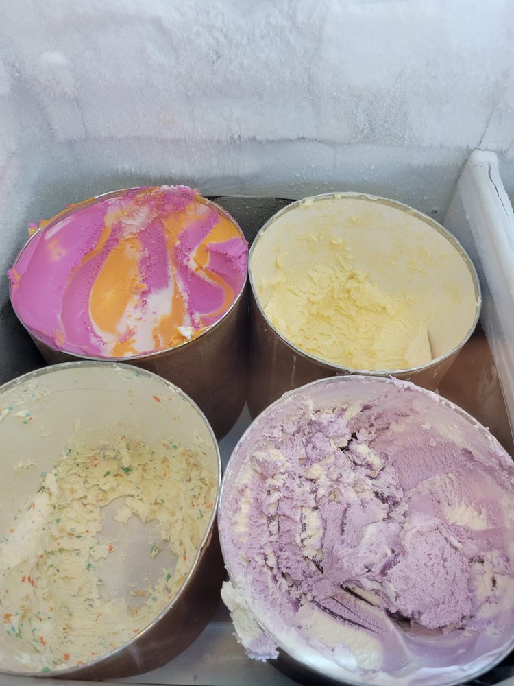 BASKINROBBINS 10 Reviews 18558 Woodfield Rd, Gaithersburg