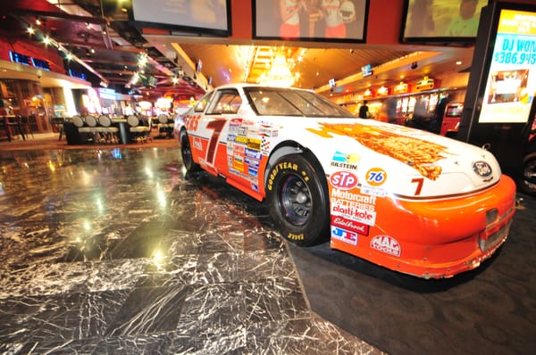 Hooters Restaurant of Las Vegas by null