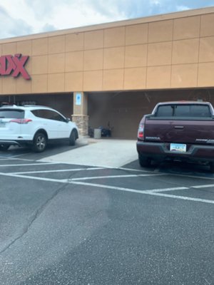 TJ MAXX - Updated June 2025 - 11 Photos & 10 Reviews - 6230 N Oracle Rd