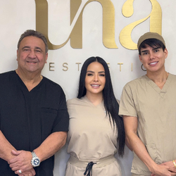 Una Aesthetics - Our team awaits you!