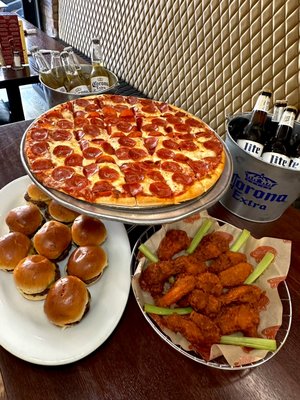 Chicago's Pizza by null