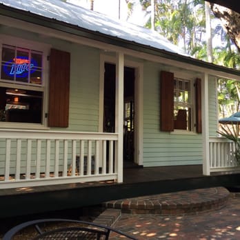 Garbo's Grill - The bar. - Food Trucks Near Me - Key West, Florida