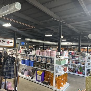 Mission 27 Resale - Inside store! - Women's Clothing Near Me - Indianapolis, Indiana Mission 27 Resale - Inside store! - Women's Clothing Near Me - Indianapolis, Indiana