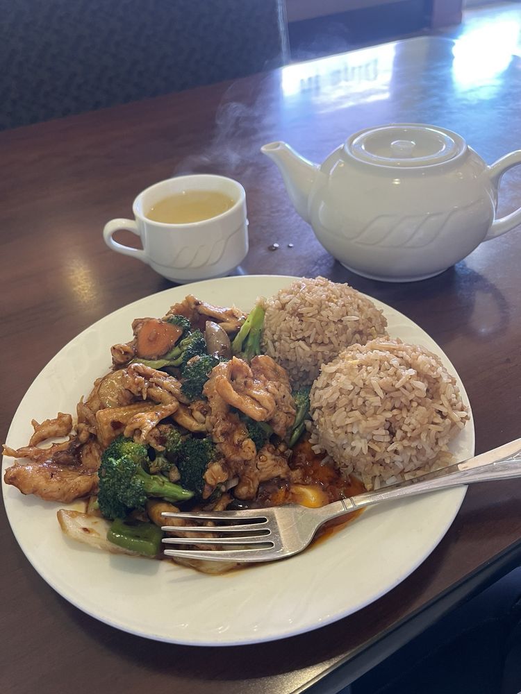 T JIN CHINA DINER Updated August 2024 44 Photos & 109 Reviews