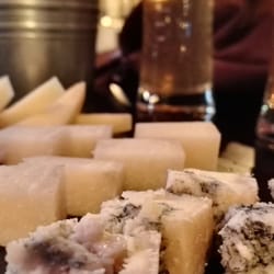 Bar Juan Carlos - Dame queso y dime tonto