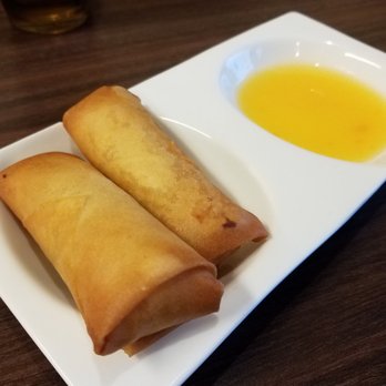 Sze Chuan Restaurant - Egg Rolls disguised as Spring Rolls - Szechuan Near Me - West Allis, Wisconsin Sze Chuan Restaurant - Egg Rolls disguised as Spring Rolls - Szechuan Near Me - West Allis, Wisconsin