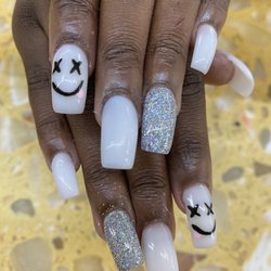 Luminous Nail Spa - Cute design